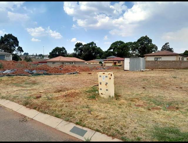 LAND FOR SALE IN MUNSIEVILLE SOUTH